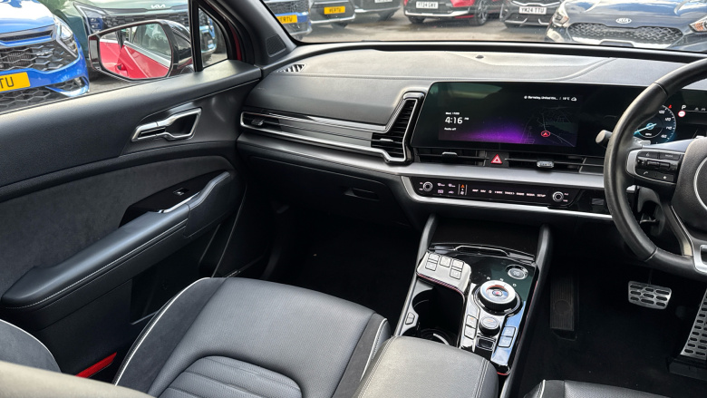 Kia Sportage 1.6T GDi 207 HEV GT-Line S 5dr Auto AWD Hybrid Estate